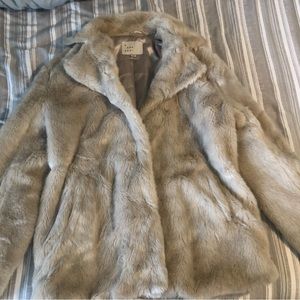 Fur Coat Cream Size Large